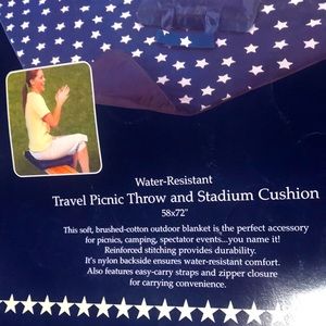 Travel Picnic and Stadium Cushion